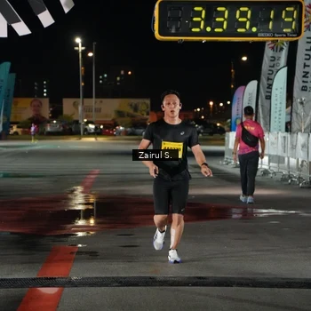 Runner Photo 2806550