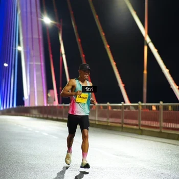 Runner Photo 2806648