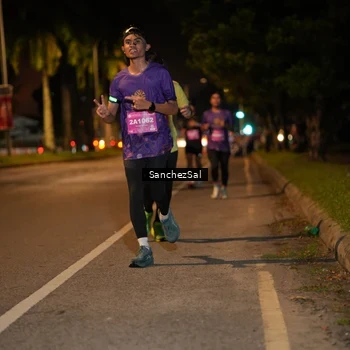 Runner Photo 2807002