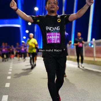 Runner Photo 2812335