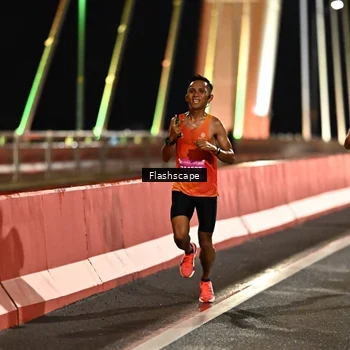 Runner Photo 2815801