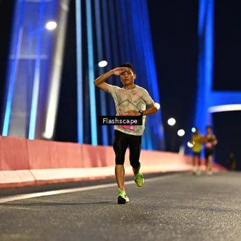 Runner Photo 2816980