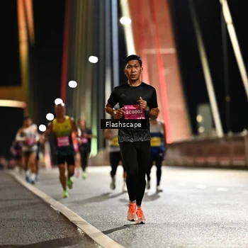 Runner Photo 2818405