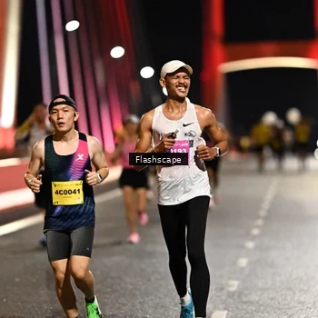 Runner Photo 2818624
