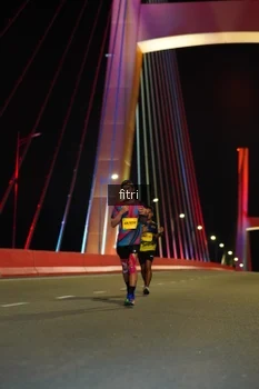 Runner Photo 2825945