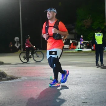 Runner Photo 2834463