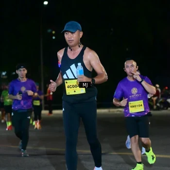 Runner Photo 2840811
