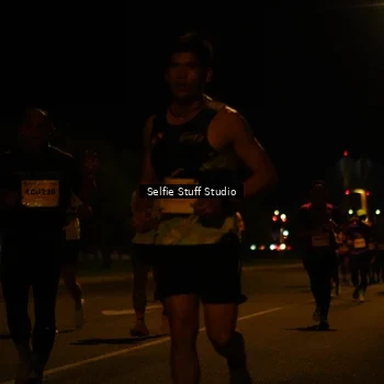 Runner Photo 2902002