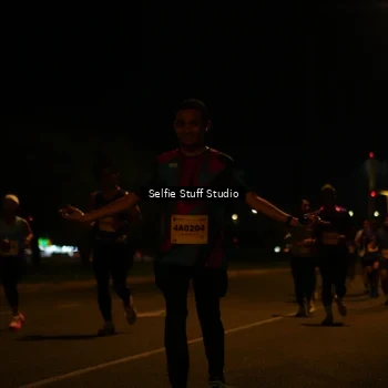 Runner Photo 2902006