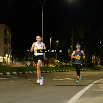 Runner Photo 2902536