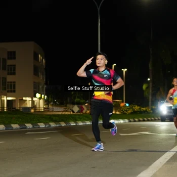 Runner Photo 2902656