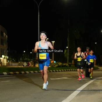 Runner Photo 2902750