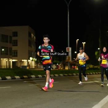 Runner Photo 2902899