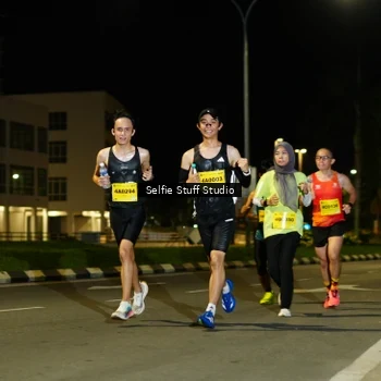 Runner Photo 2902983