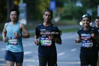Runner Photo 30305