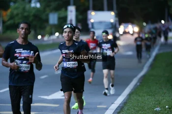 Runner Photo 30316