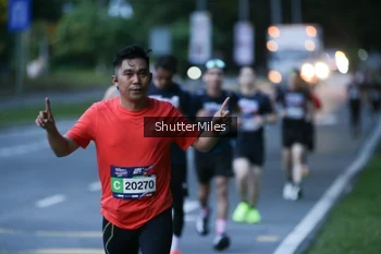 Runner Photo 30328