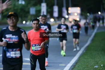 Runner Photo 30337
