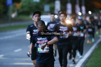 Runner Photo 30393