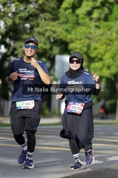 Runner Photo 30395