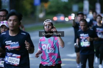 Runner Photo 30412
