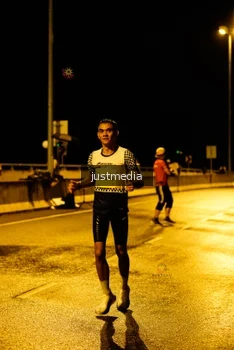 Runner Photo 3041324