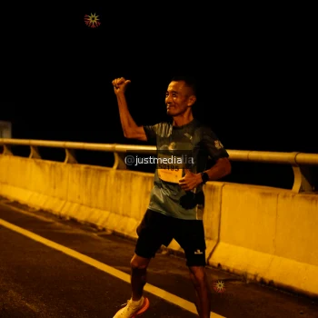 Runner Photo 3041379