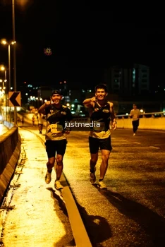 Runner Photo 3041504
