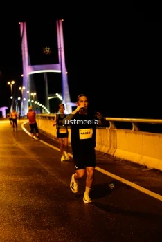 Runner Photo 3041576