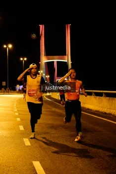 Runner Photo 3041581