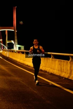 Runner Photo 3041749