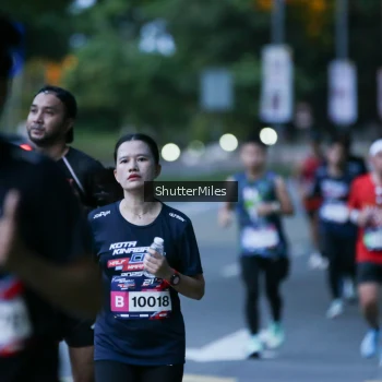Runner Photo 30443