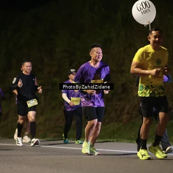 Runner Photo 3045406