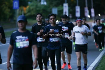 Runner Photo 30496