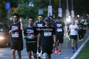 Runner Photo 30499