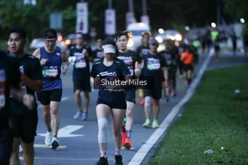Runner Photo 30503
