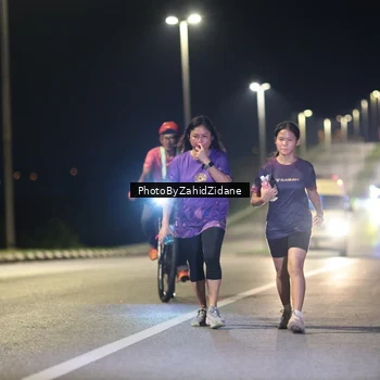 Runner Photo 3055177