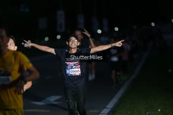 Runner Photo 30700