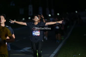 Runner Photo 30703