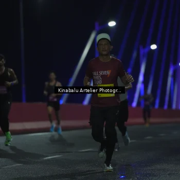 Runner Photo 3071907