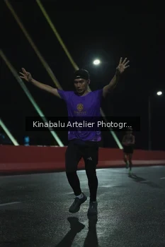 Runner Photo 3072108