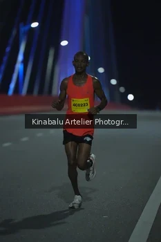 Runner Photo 3074915