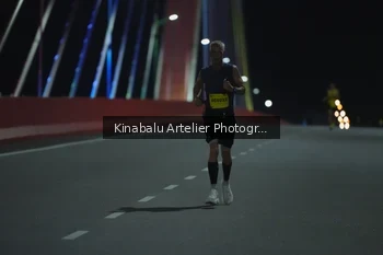 Runner Photo 3076020