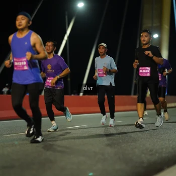 Runner Photo 3076330