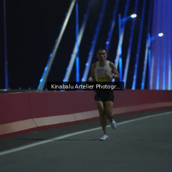 Runner Photo 3076429