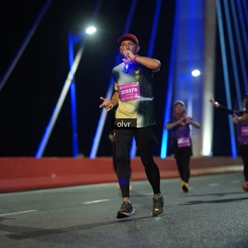 Runner Photo 3077094