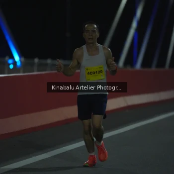 Runner Photo 3078872