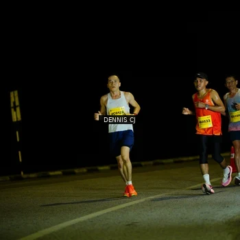Runner Photo 3079875