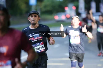Runner Photo 30809
