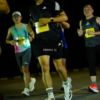 Runner Photo 3080939